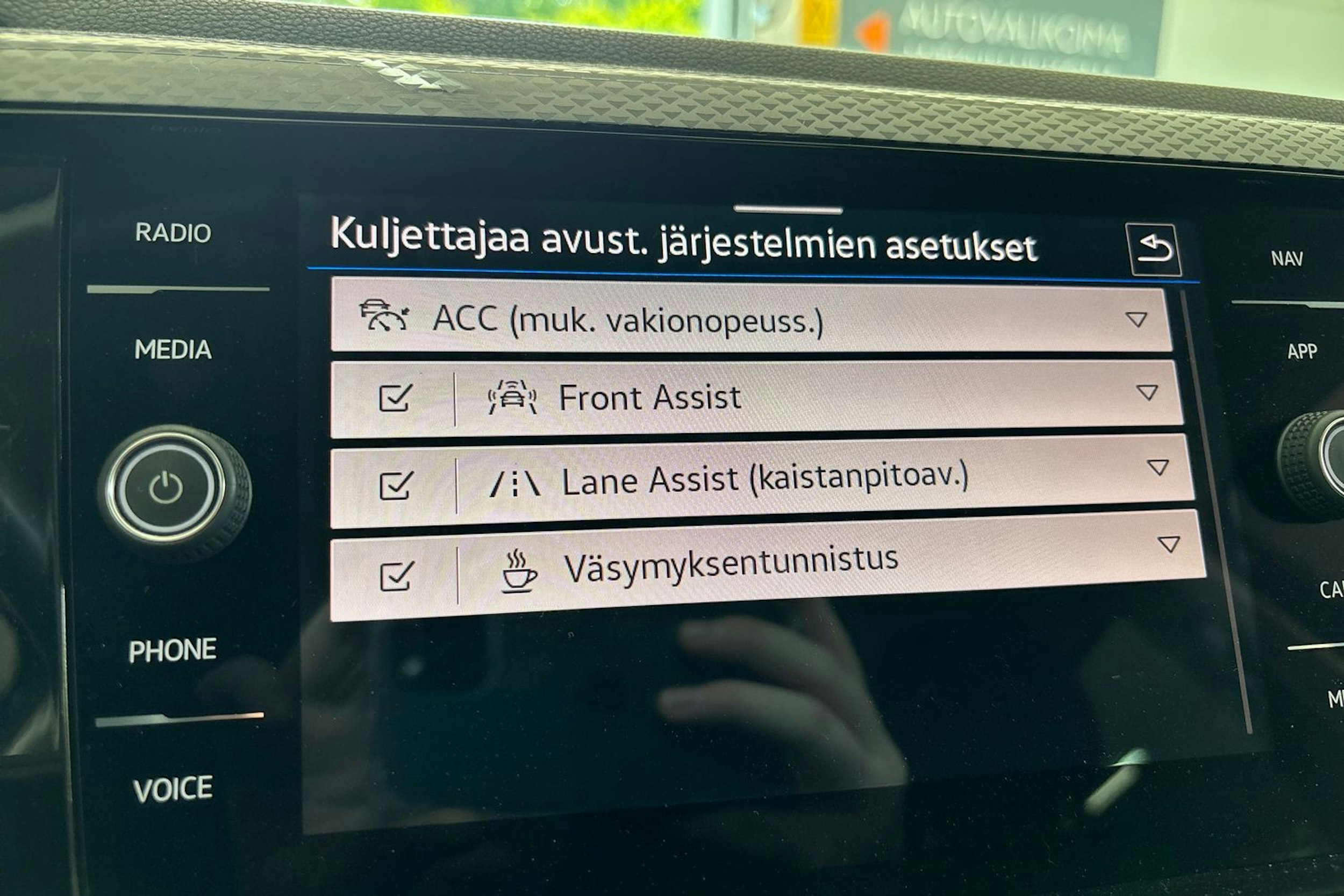 sininen Volkswagen Polo 2023 kuva 21.