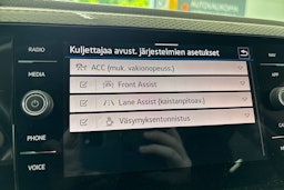 sininen Volkswagen Polo 2023 kuva 21.