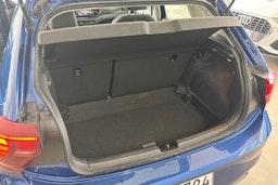 sininen Volkswagen Polo 2023 kuva 23.