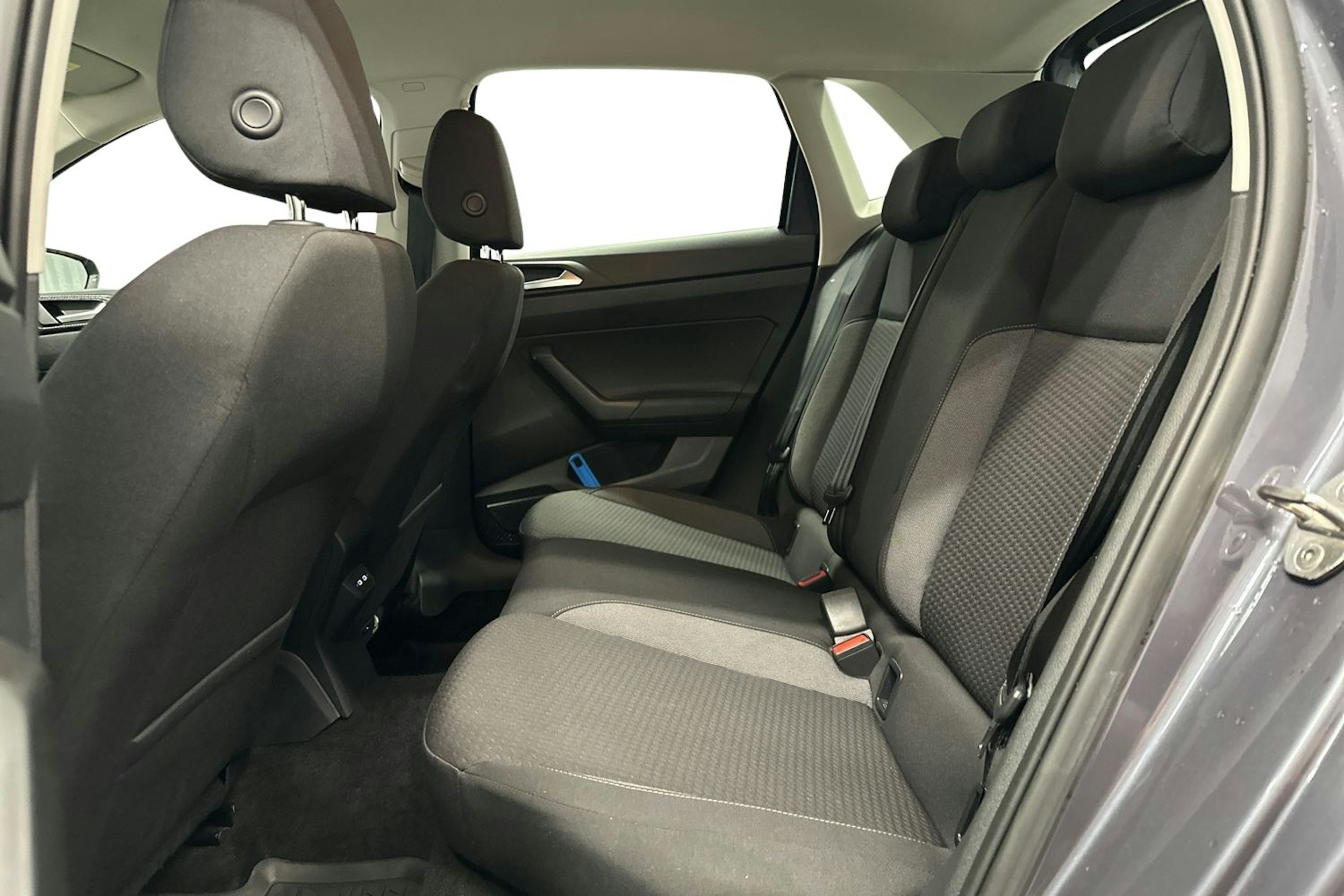 harmaa Volkswagen Polo 2023 kuva 10.