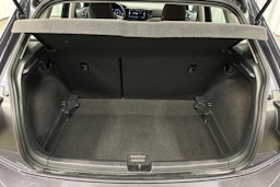 harmaa Volkswagen Polo 2023 kuva 14.