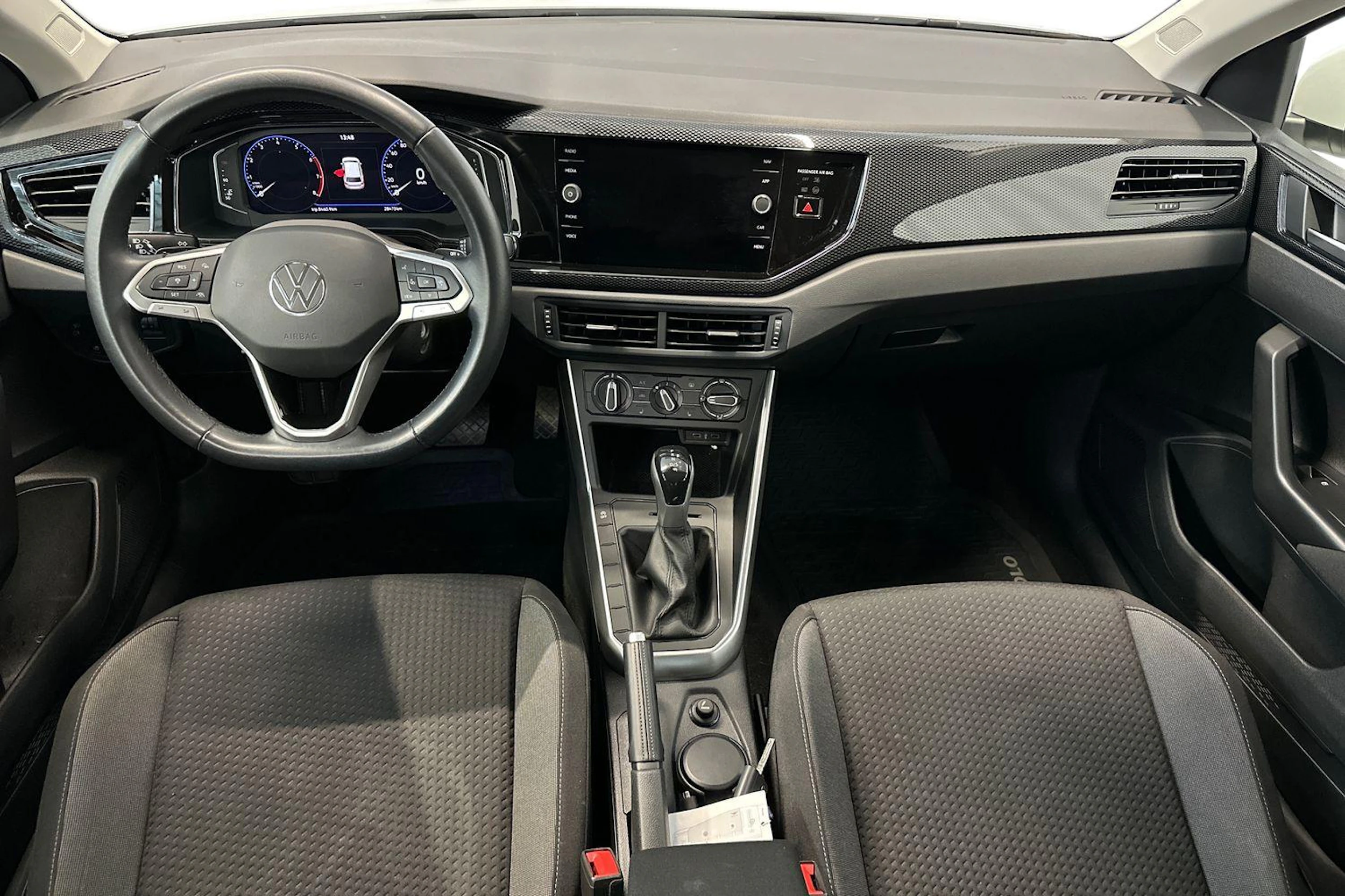 valkoinen Volkswagen Polo 2023 kuva 9.