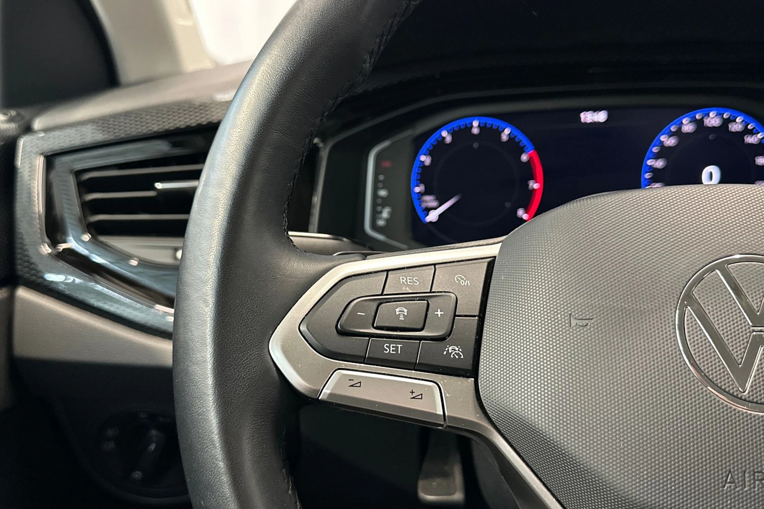 valkoinen Volkswagen Polo 2023 kuva 16.