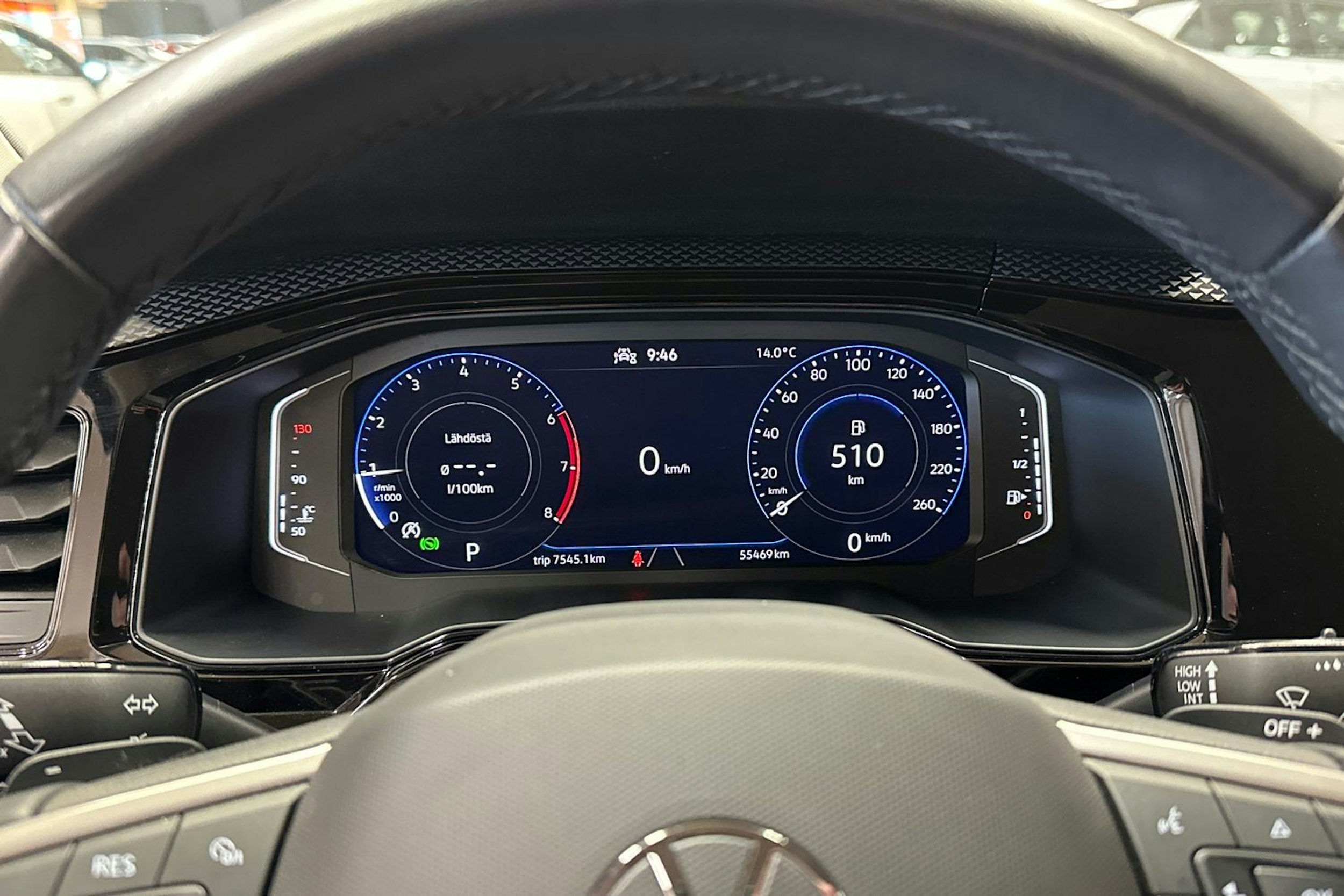 sininen Volkswagen Polo 2023 kuva 22.