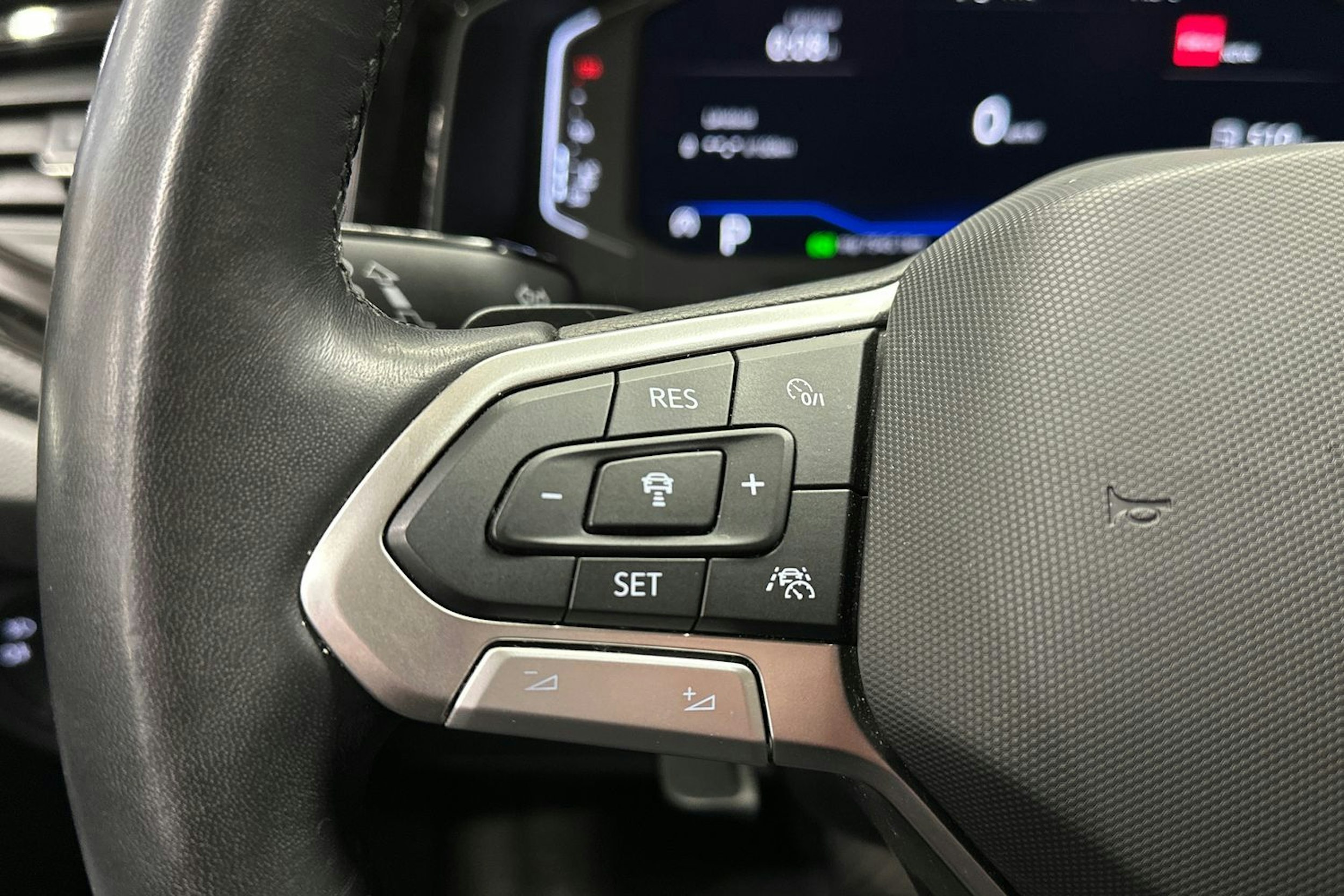 sininen Volkswagen Polo 2023 kuva 24.