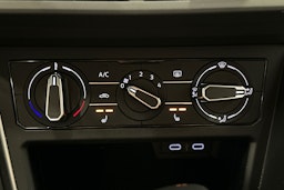 harmaa Volkswagen Polo 2023 kuva 21.