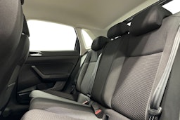 harmaa Volkswagen Polo 2023 kuva 10.