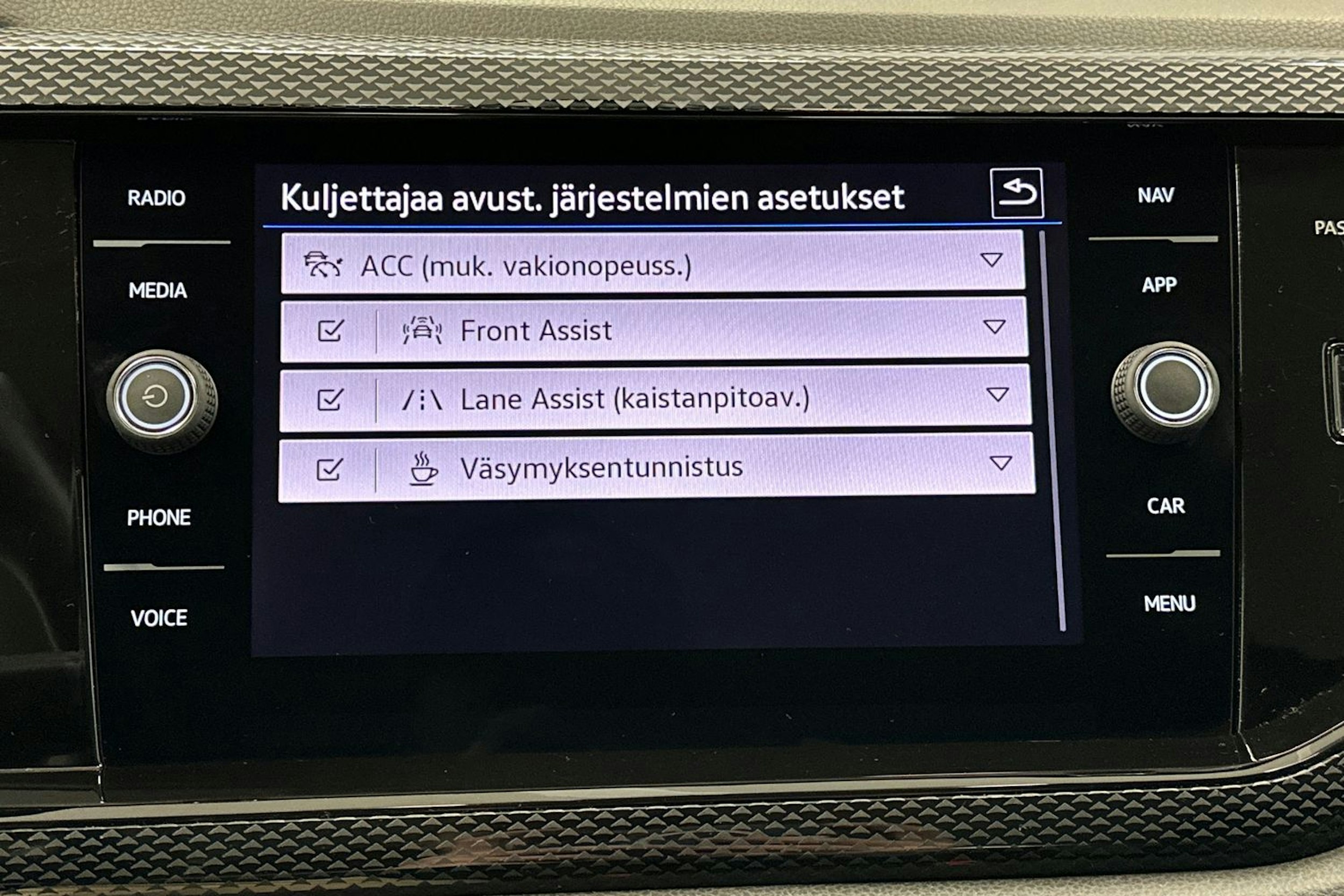 harmaa Volkswagen Polo 2023 kuva 21.