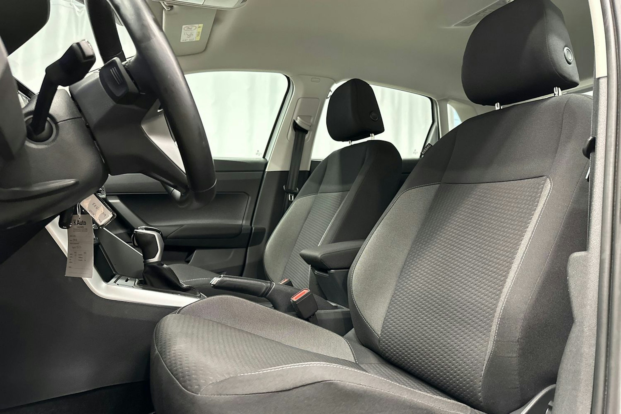 valkoinen Volkswagen Polo 2023 kuva 14.