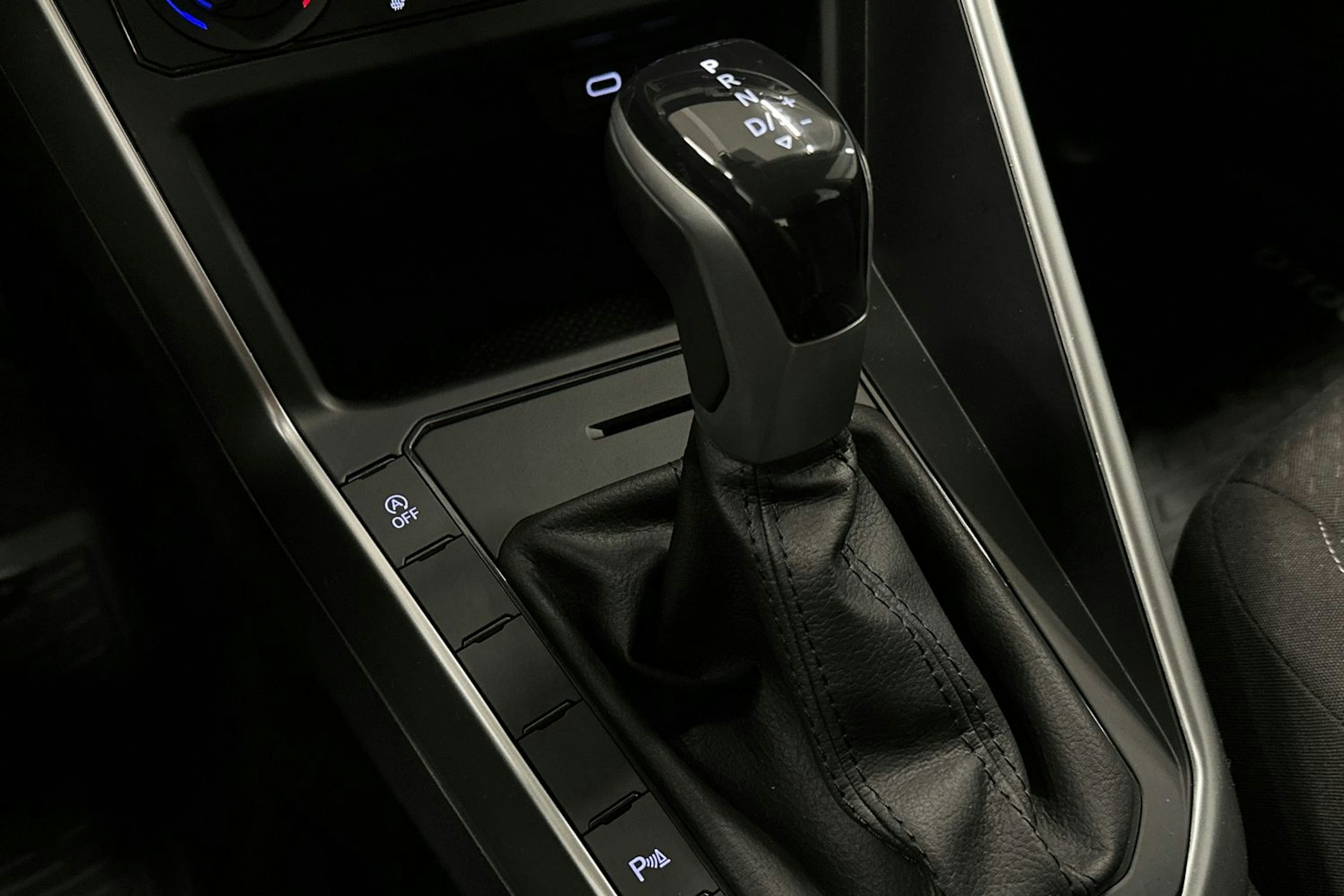 valkoinen Volkswagen Polo 2023 kuva 20.