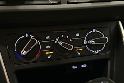 valkoinen Volkswagen Polo 2023 kuva 21.