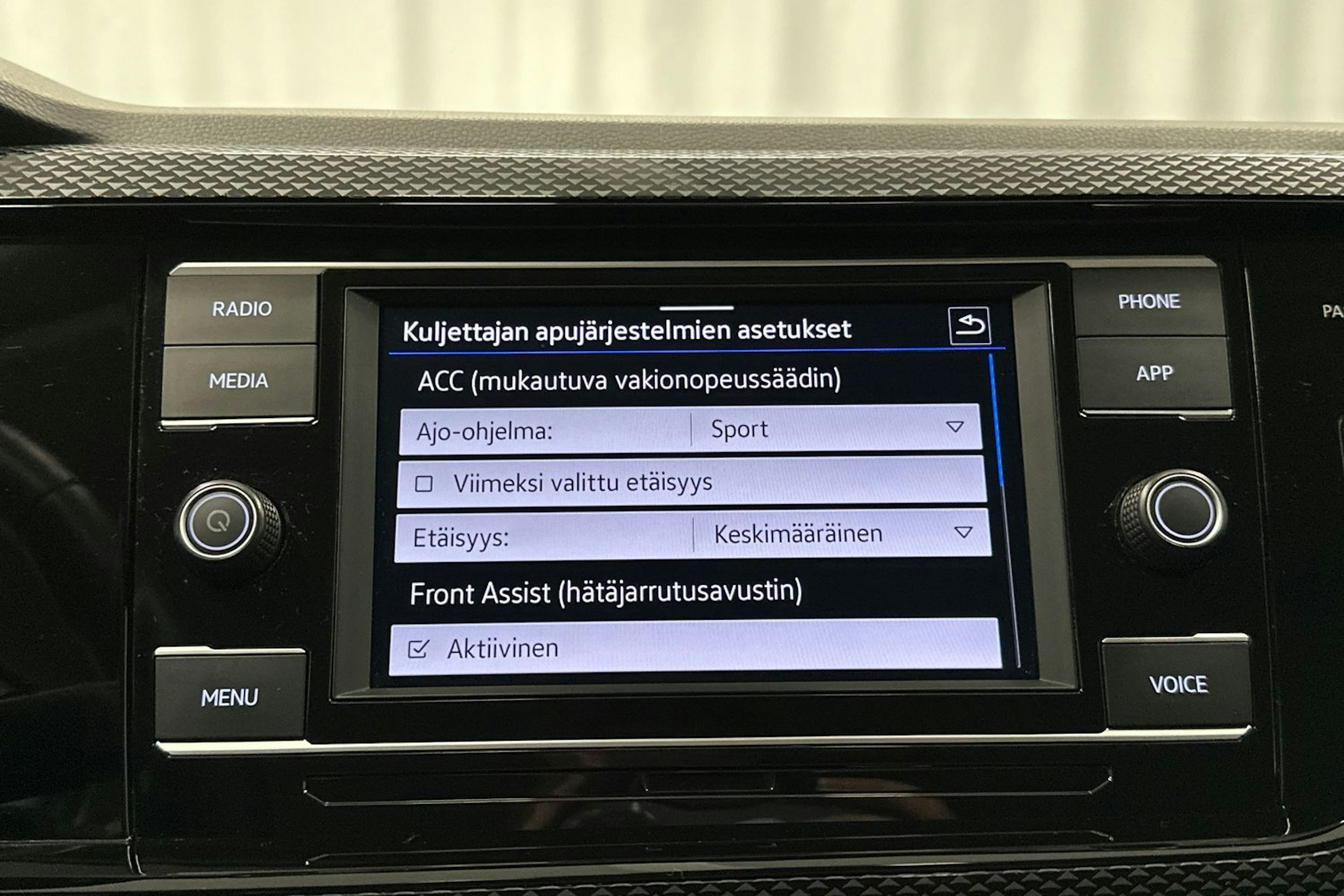 valkoinen Volkswagen Polo 2023 kuva 25.
