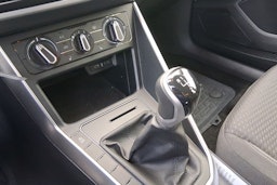 valkoinen Volkswagen Polo 2023 kuva 17.