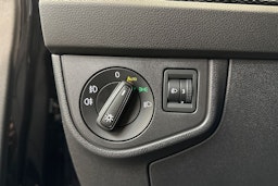 musta Volkswagen Polo 2023 kuva 18.