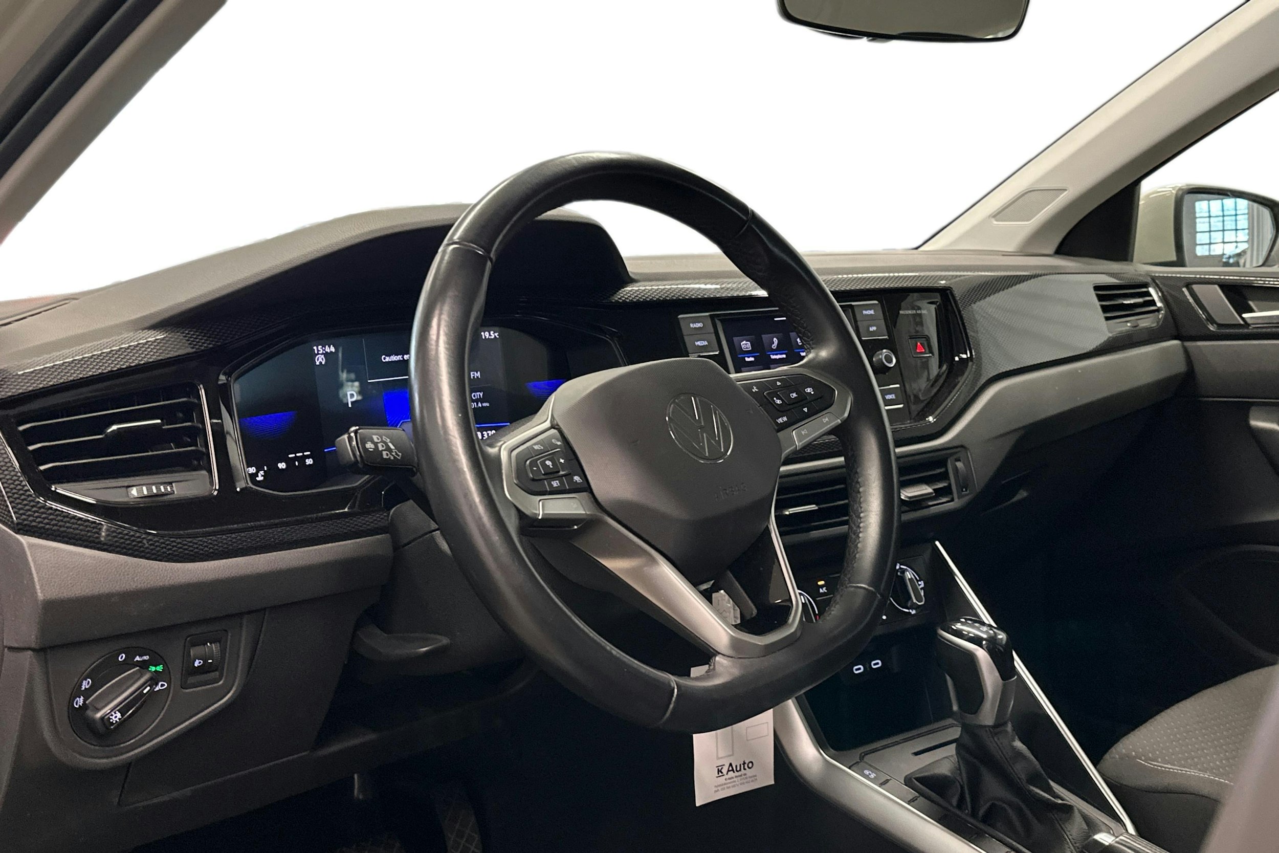 harmaa Volkswagen Polo 2023 kuva 3.
