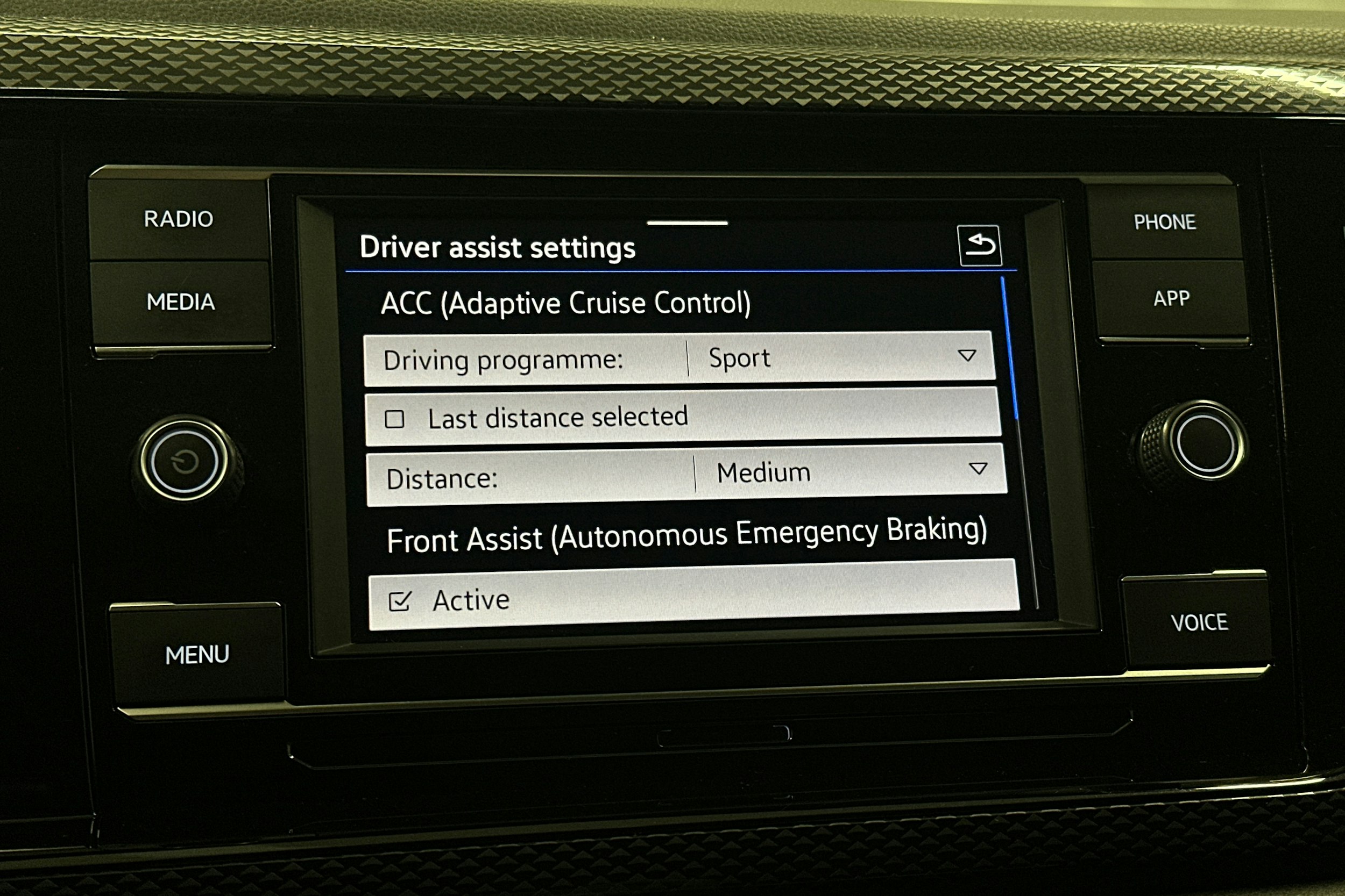 harmaa Volkswagen Polo 2023 kuva 20.