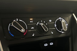 harmaa Volkswagen Polo 2023 kuva 24.