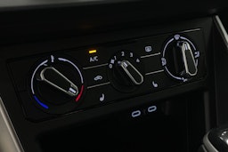 harmaa Volkswagen Polo 2023 kuva 19.