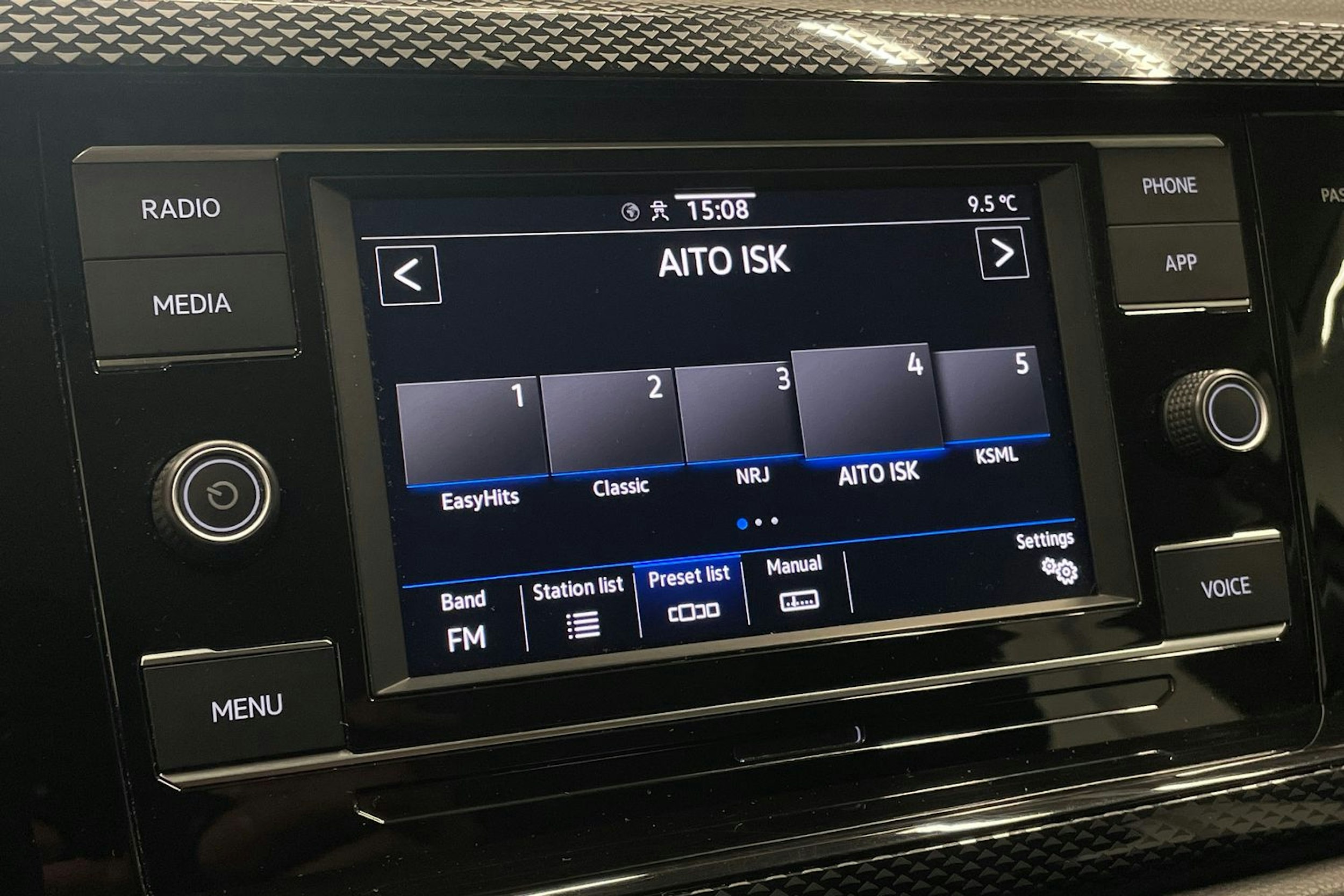 harmaa Volkswagen Polo 2023 kuva 20.