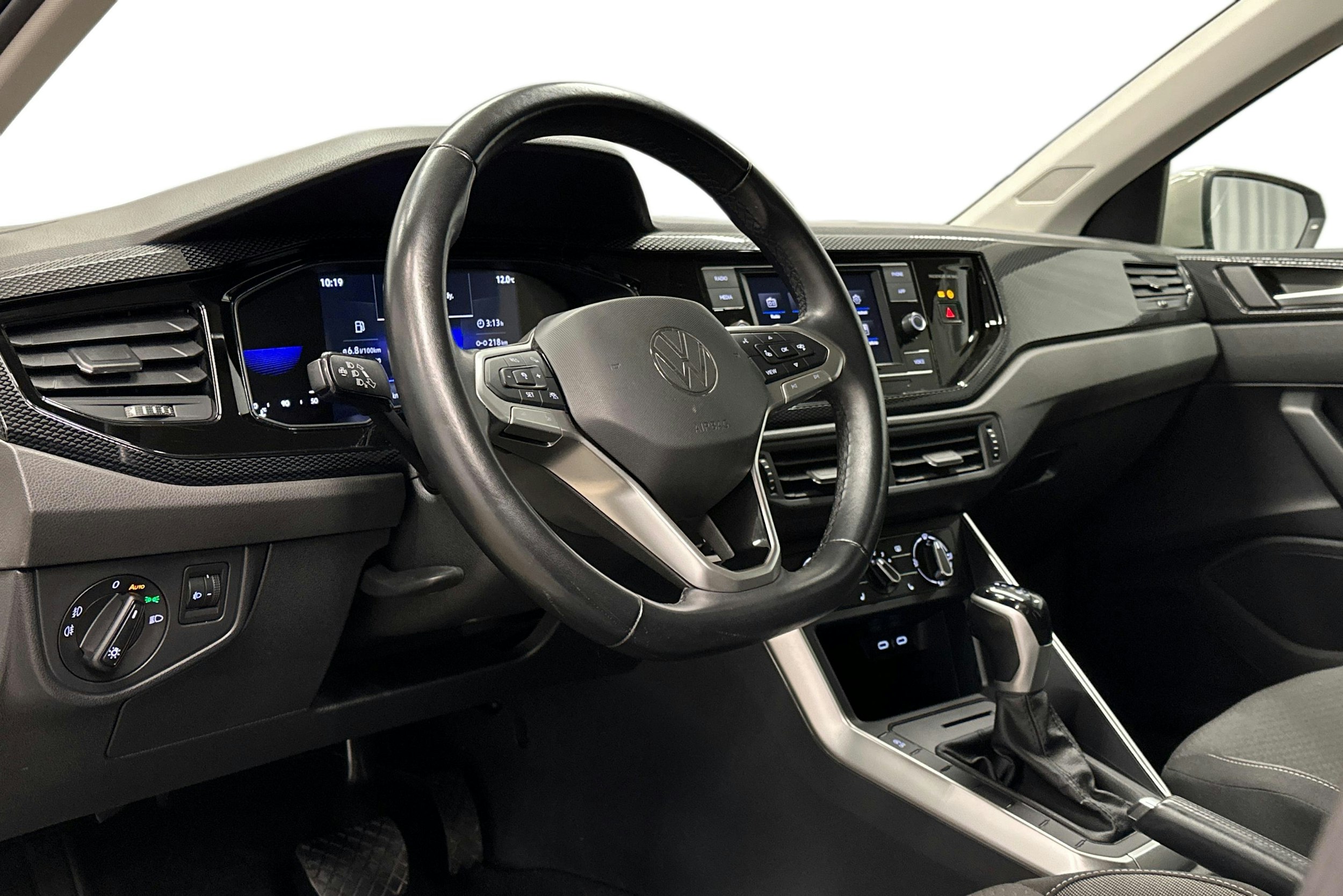 harmaa Volkswagen Polo 2023 kuva 7.