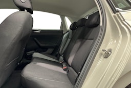 harmaa Volkswagen Polo 2023 kuva 10.