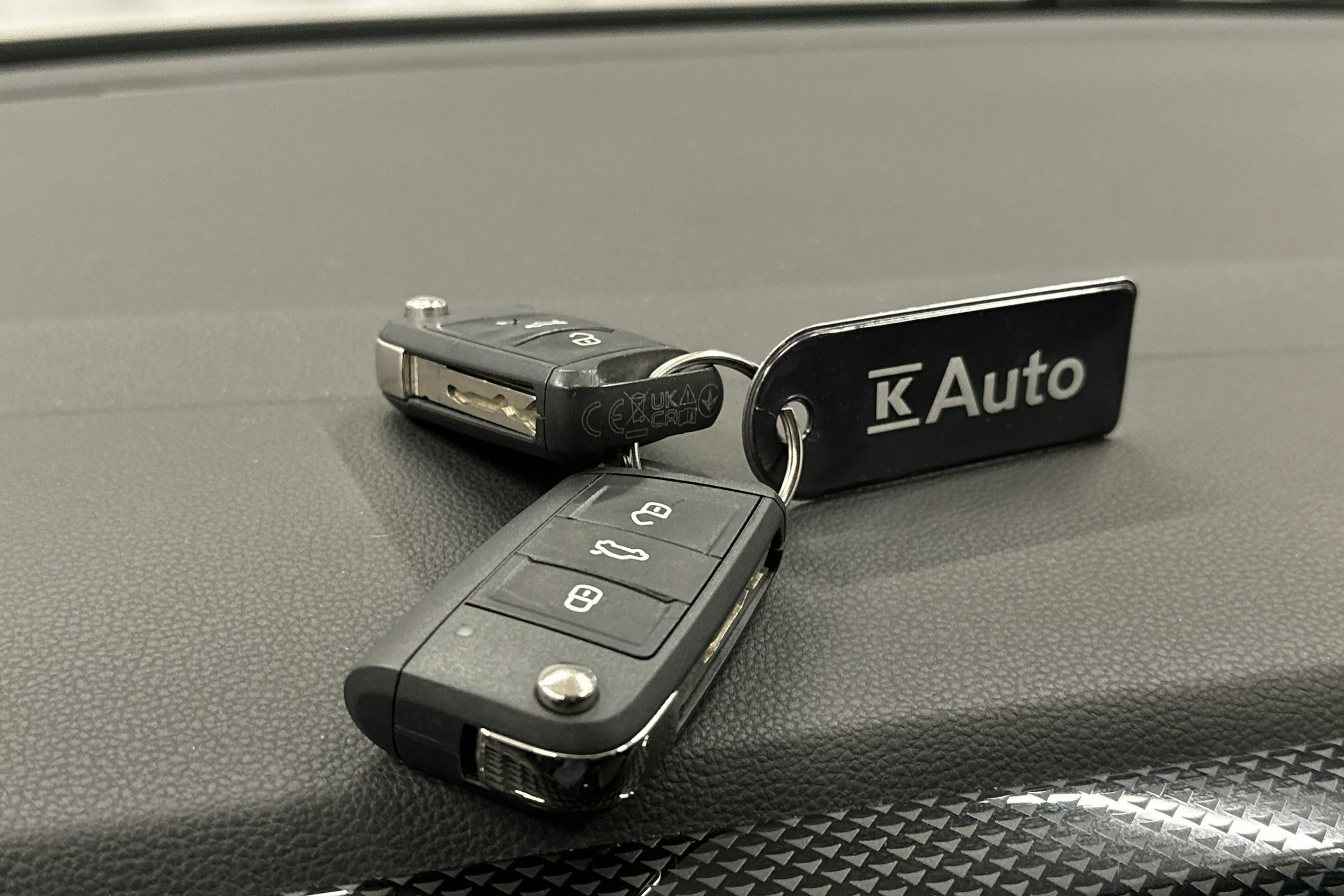 harmaa Volkswagen Polo 2023 kuva 24.