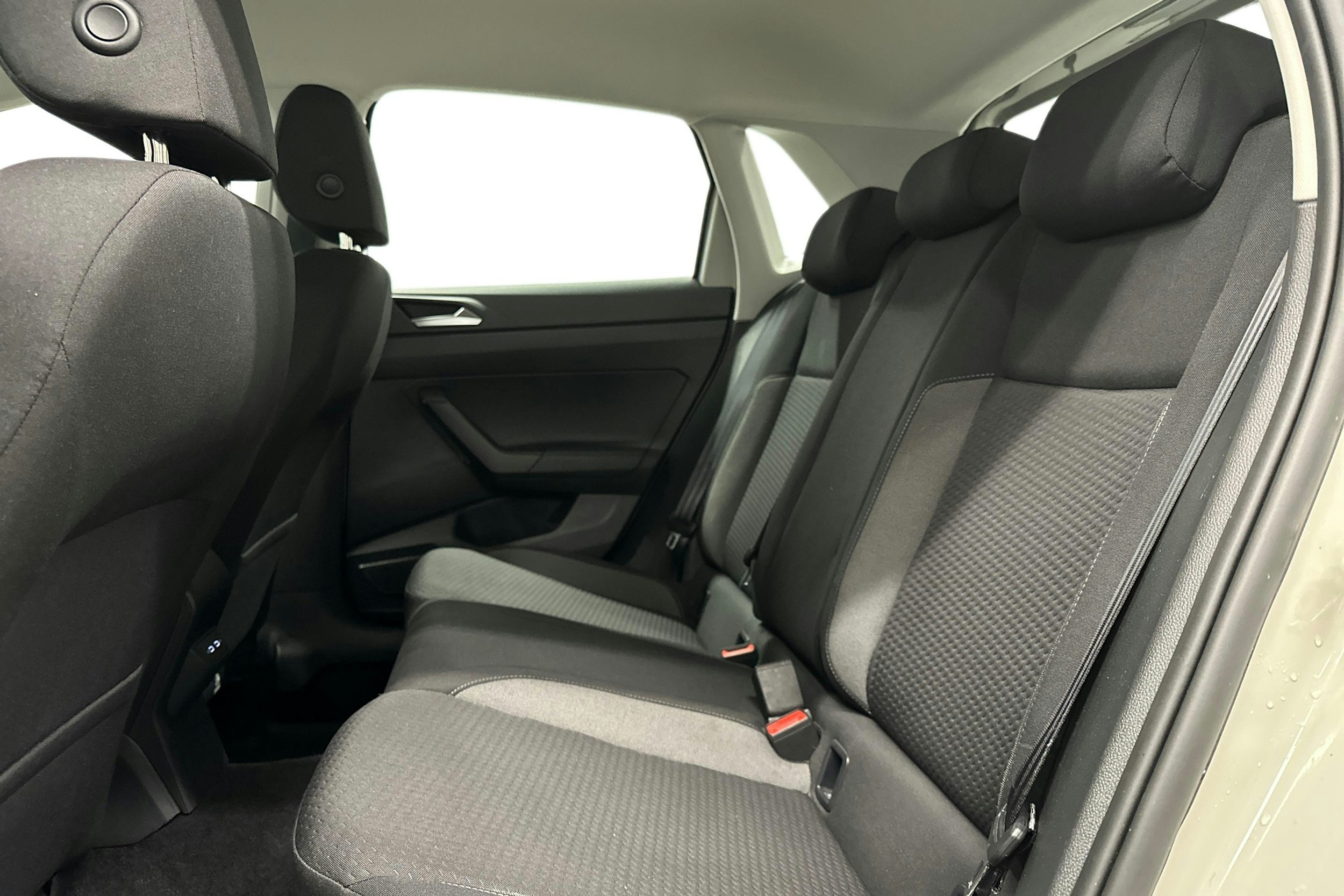 harmaa Volkswagen Polo 2023 kuva 10.