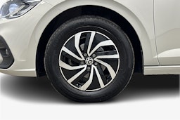 harmaa Volkswagen Polo 2023 kuva 11.