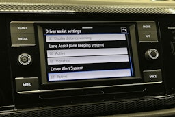 harmaa Volkswagen Polo 2023 kuva 22.