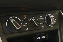 harmaa Volkswagen Polo 2023 kuva 24.
