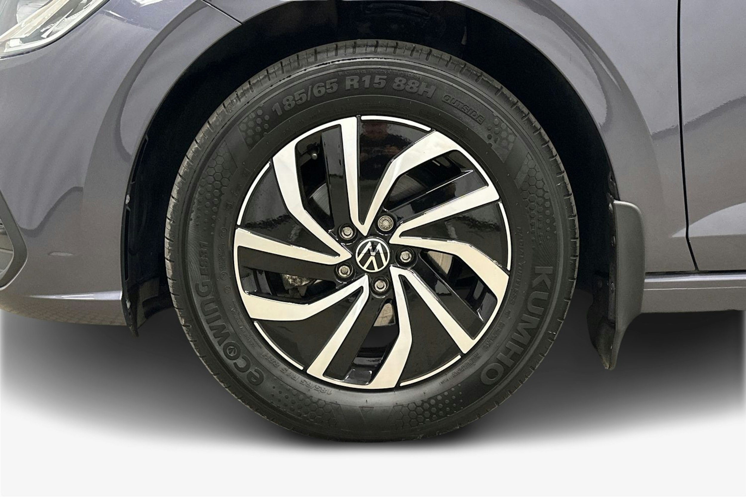 harmaa Volkswagen Polo 2023 kuva 11.