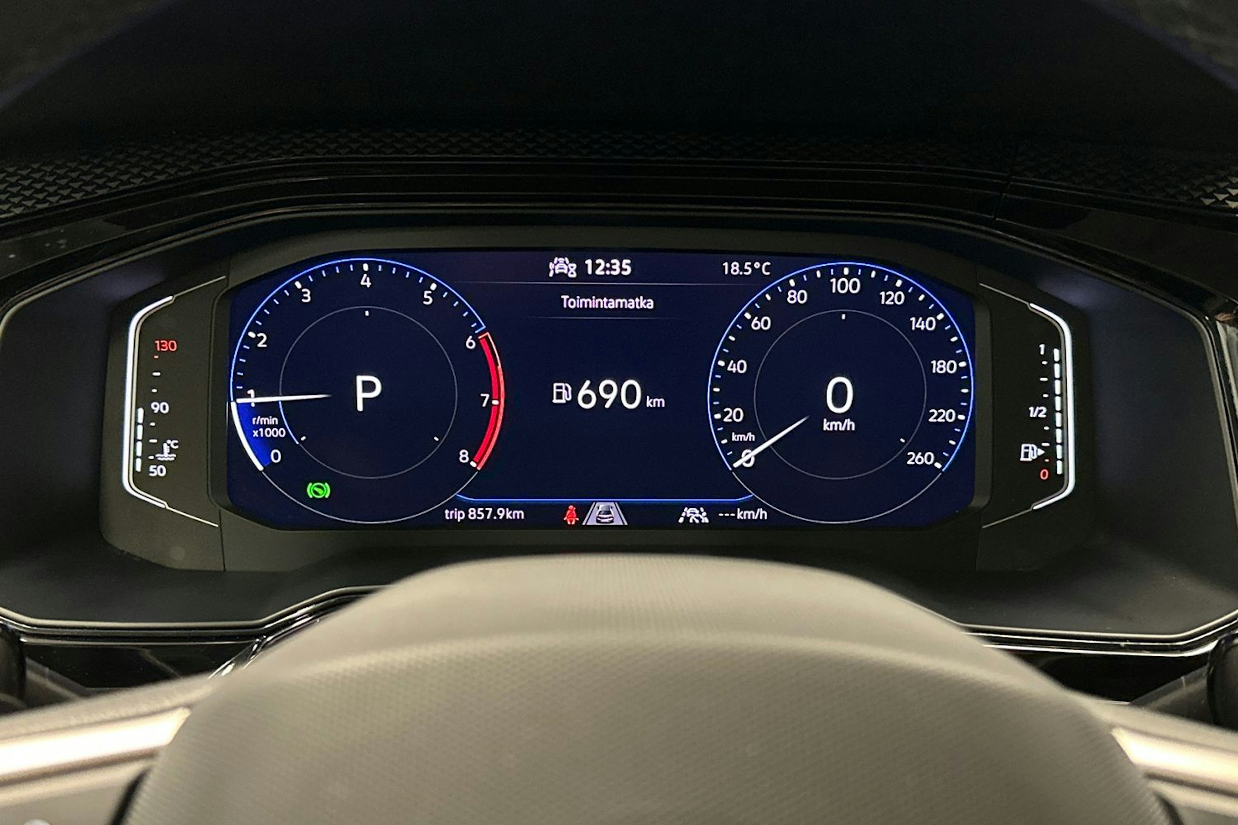 harmaa Volkswagen Polo 2023 kuva 19.