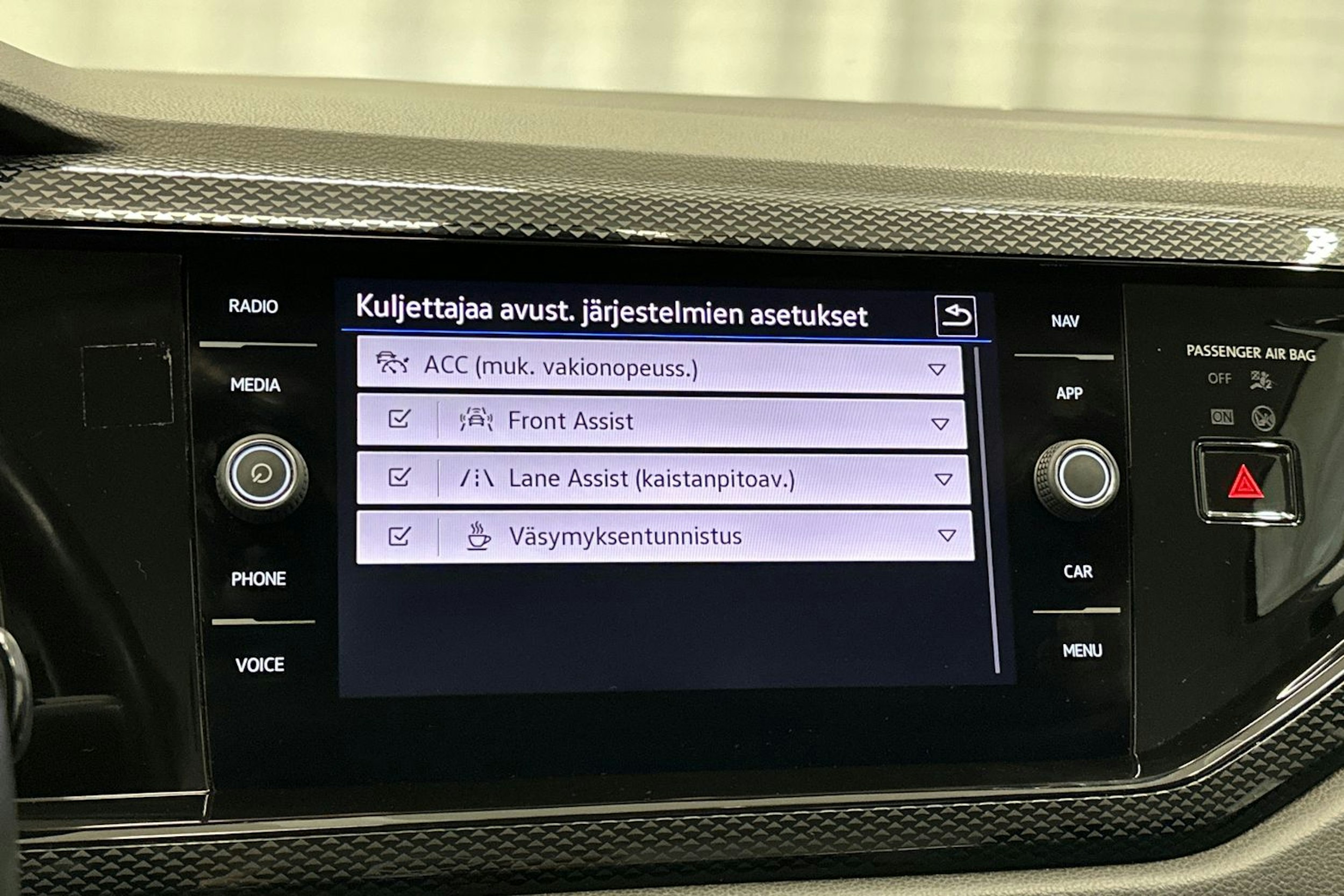 harmaa Volkswagen Polo 2023 kuva 23.