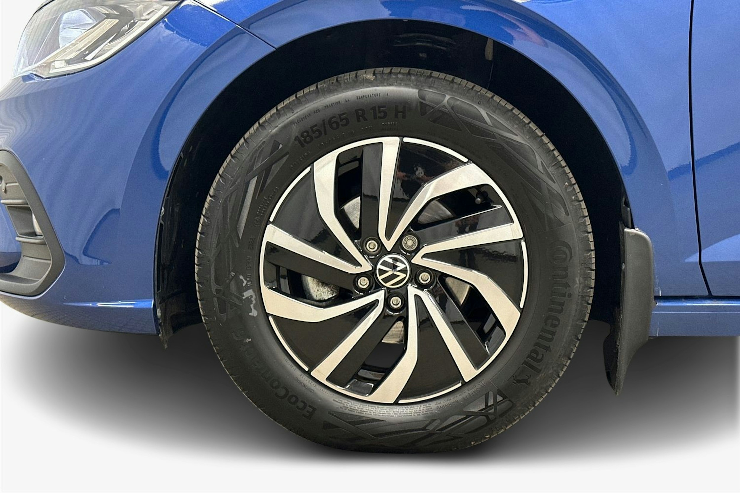 sininen Volkswagen Polo 2023 kuva 9.