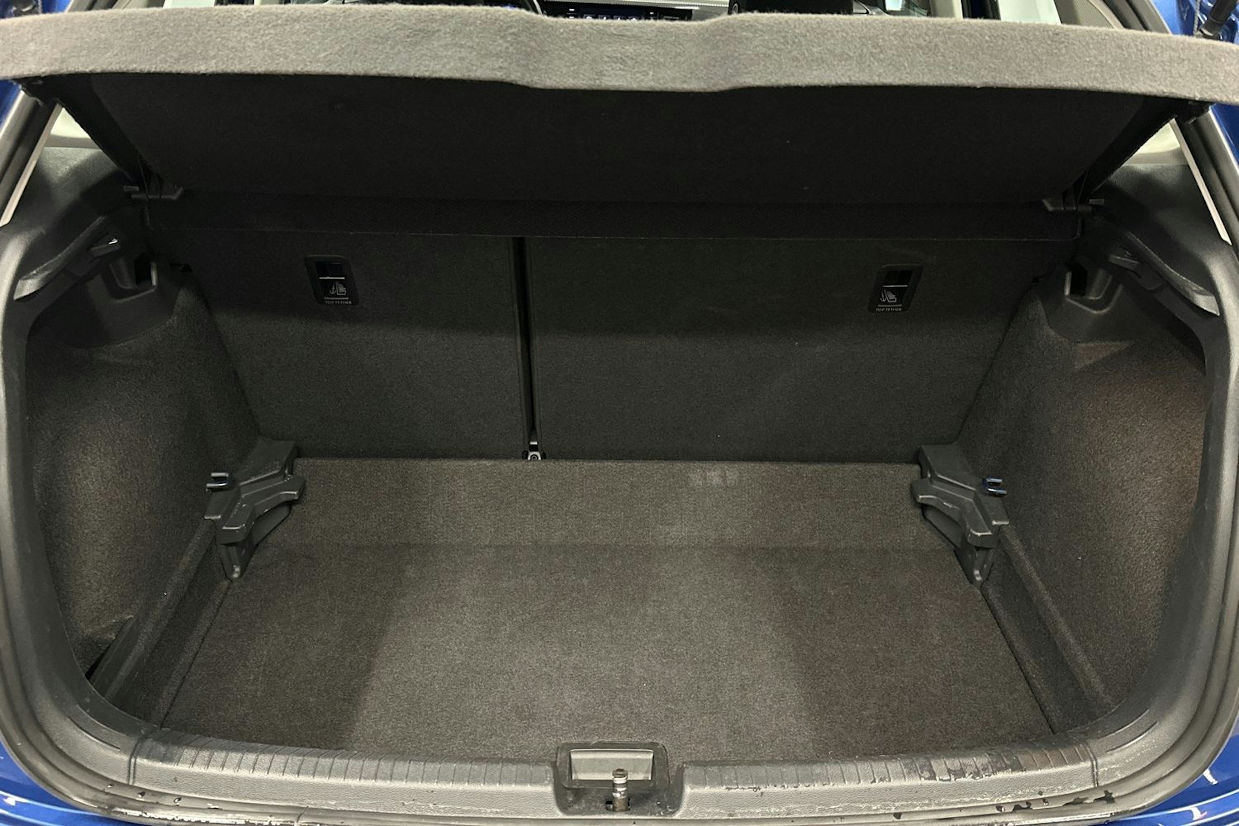 sininen Volkswagen Polo 2023 kuva 12.