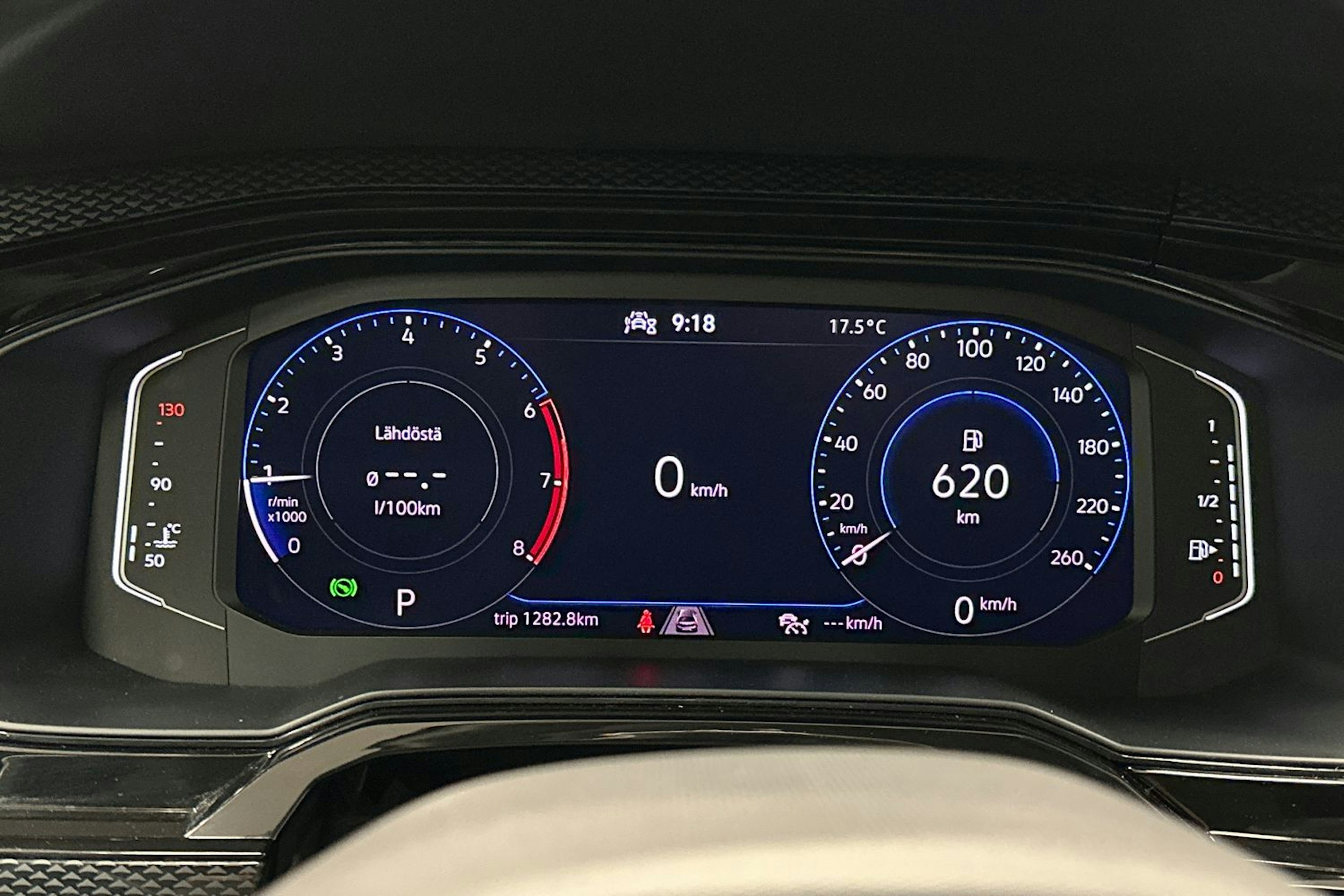 harmaa Volkswagen Polo 2023 kuva 19.