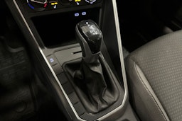 harmaa Volkswagen Polo 2023 kuva 20.