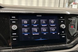 harmaa Volkswagen Polo 2023 kuva 23.