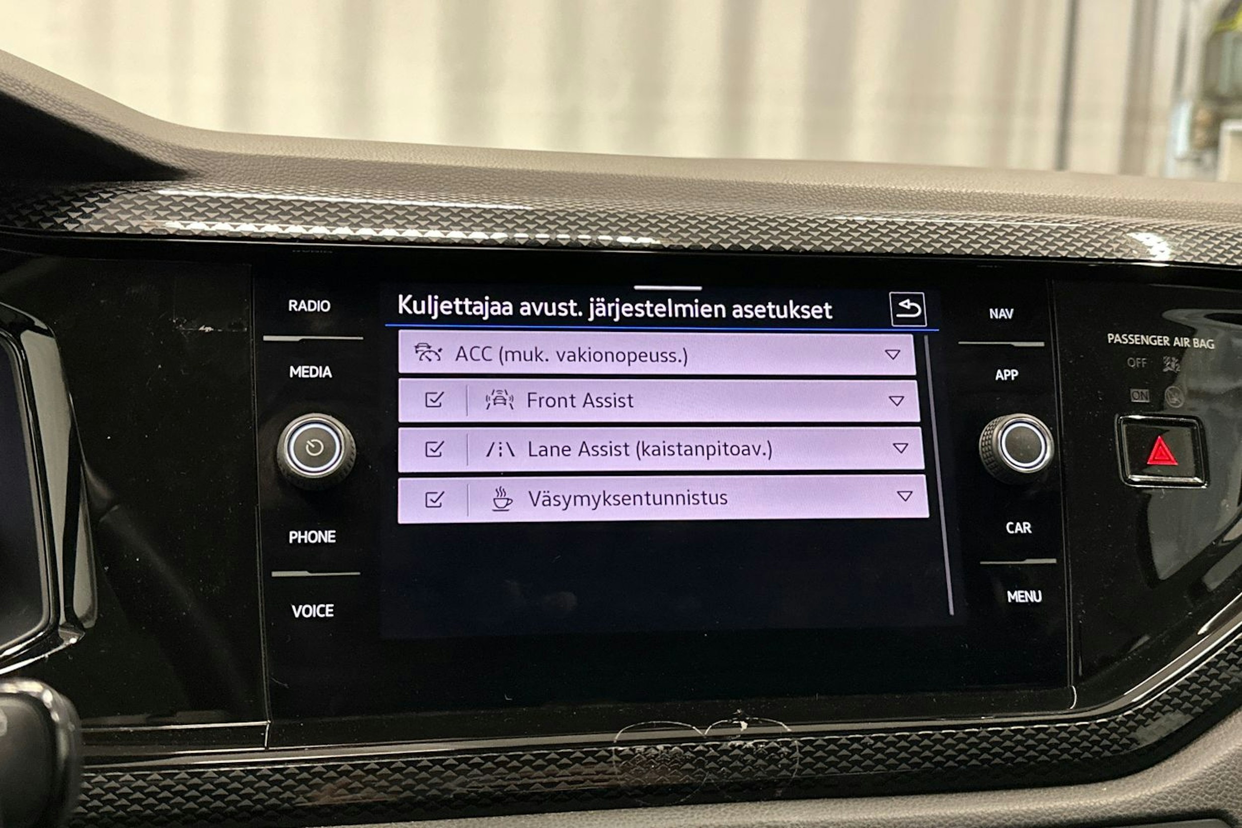 harmaa Volkswagen Polo 2023 kuva 25.