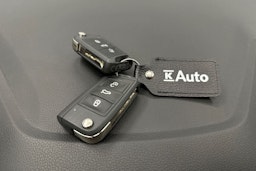 harmaa Volkswagen Polo 2023 kuva 26.