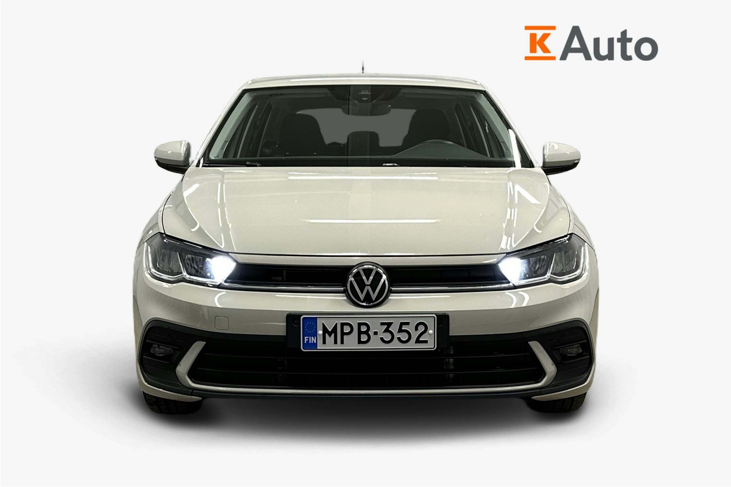 harmaa Volkswagen Polo 2023 kuva 4.