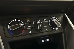 harmaa Volkswagen Polo 2023 kuva 21.