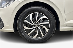 harmaa Volkswagen Polo 2023 kuva 11.