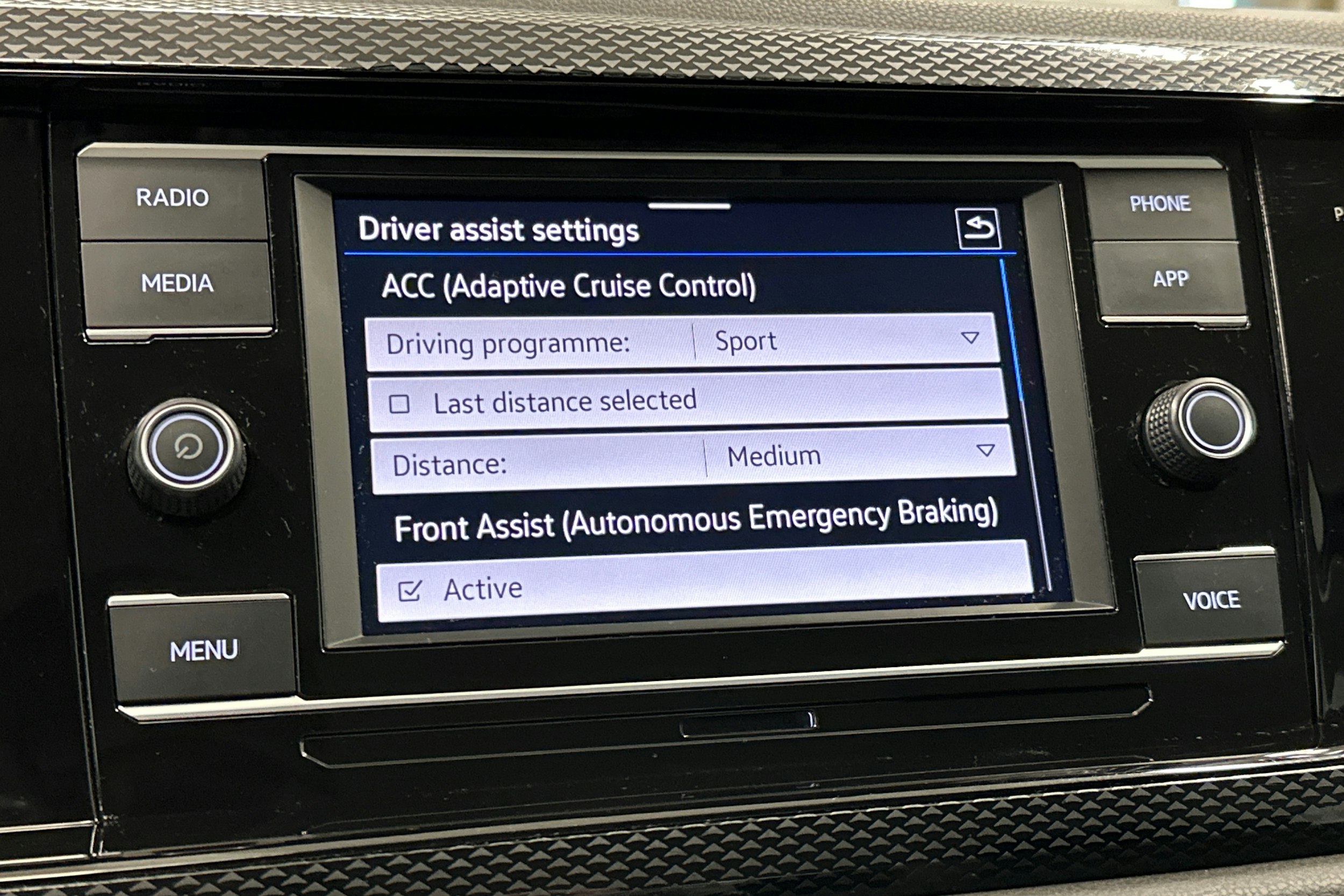 harmaa Volkswagen Polo 2023 kuva 20.