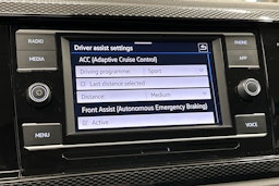 harmaa Volkswagen Polo 2023 kuva 20.