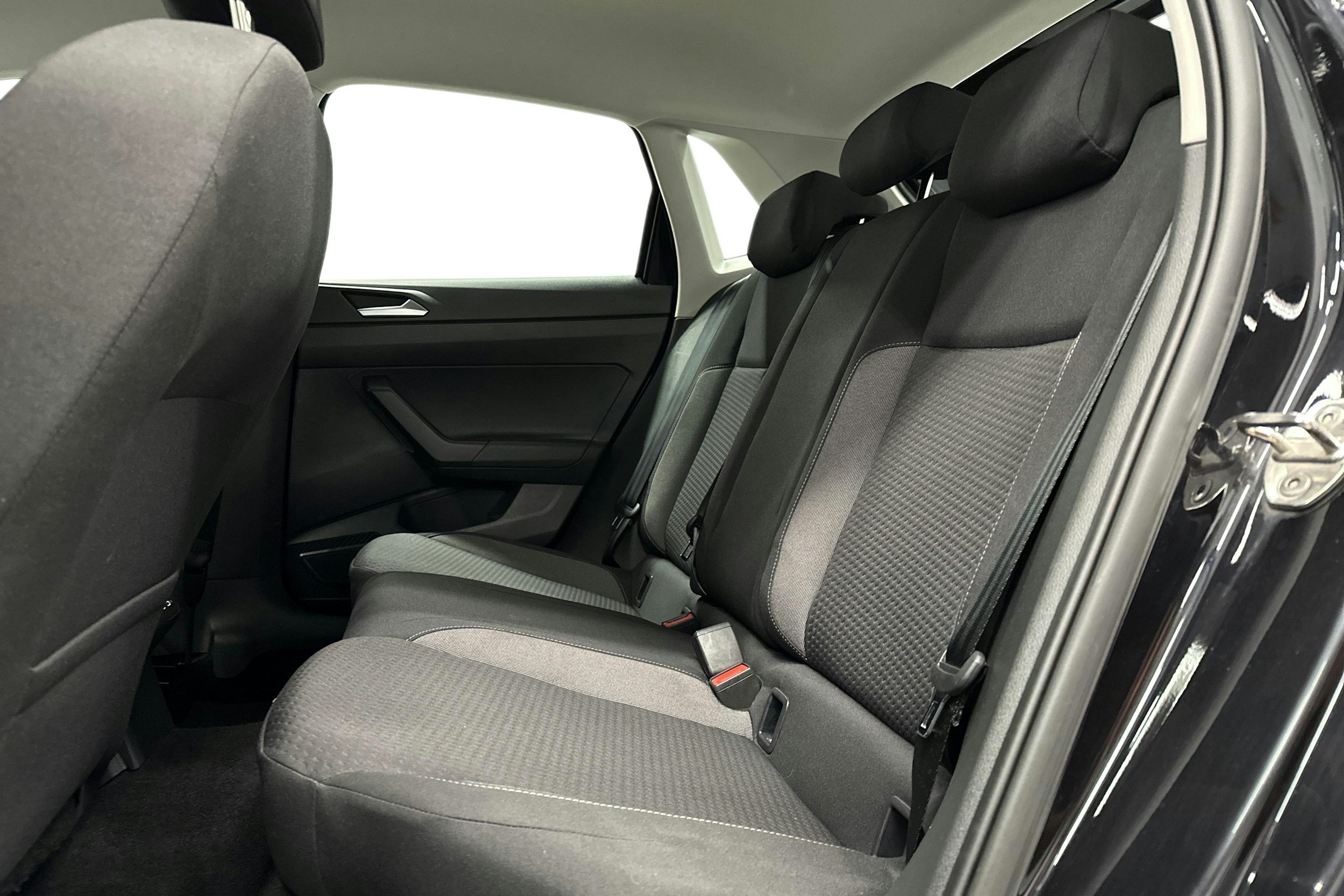musta Volkswagen Polo 2023 kuva 10.