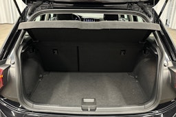 musta Volkswagen Polo 2023 kuva 14.