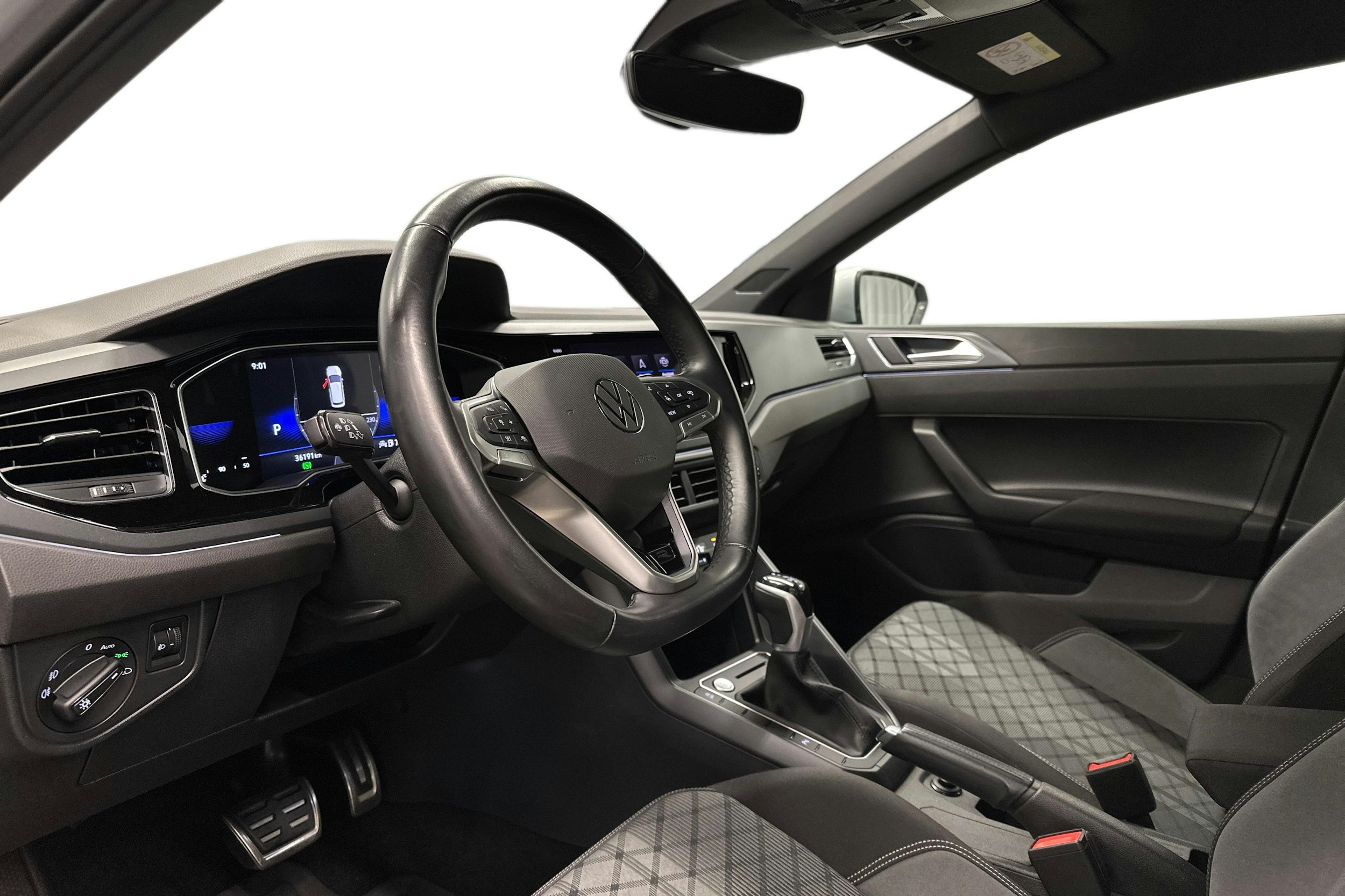 harmaa Volkswagen Polo 2023 kuva 7.