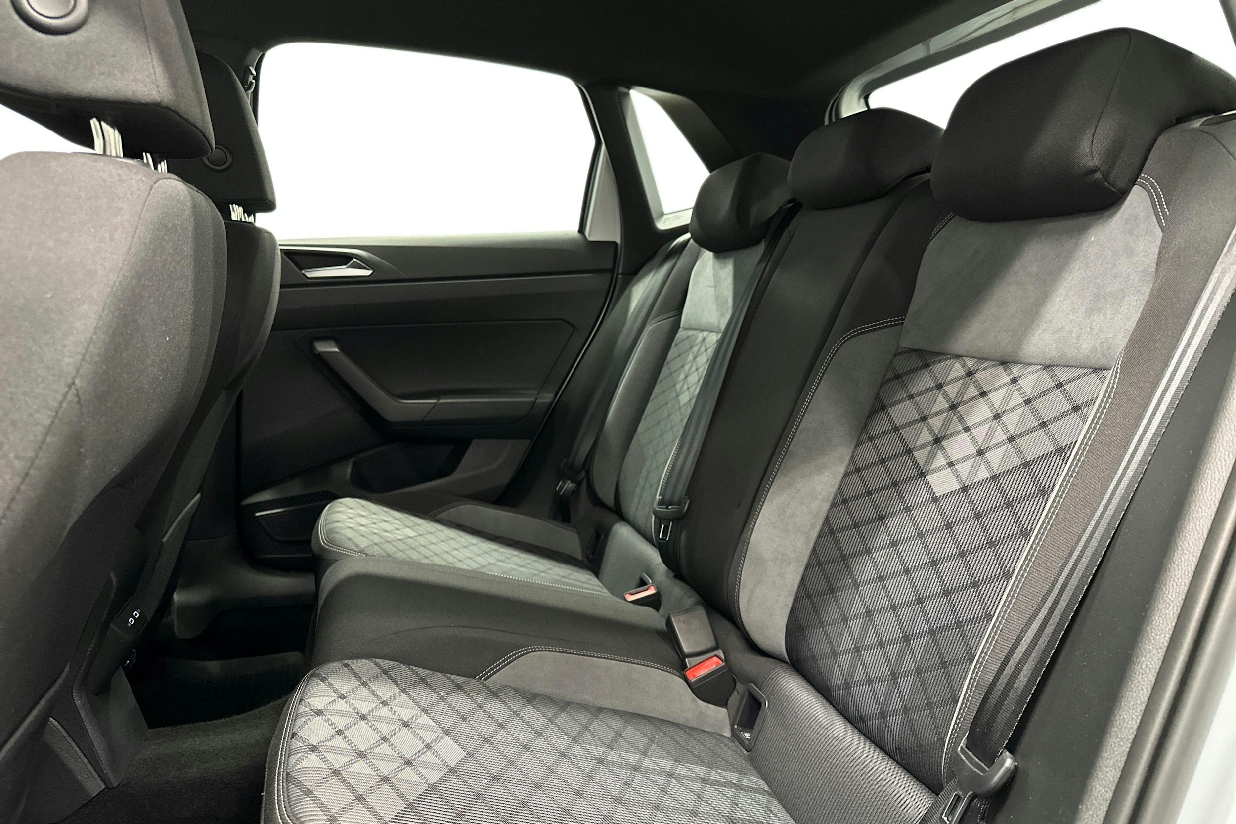 harmaa Volkswagen Polo 2023 kuva 10.