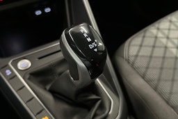 harmaa Volkswagen Polo 2023 kuva 24.